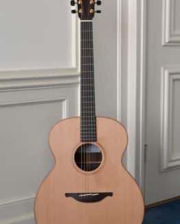 image of lowden o25