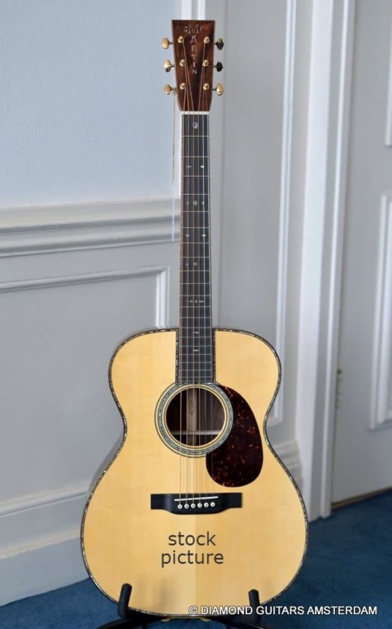 image of Martin Custom 000-42 Adirondack