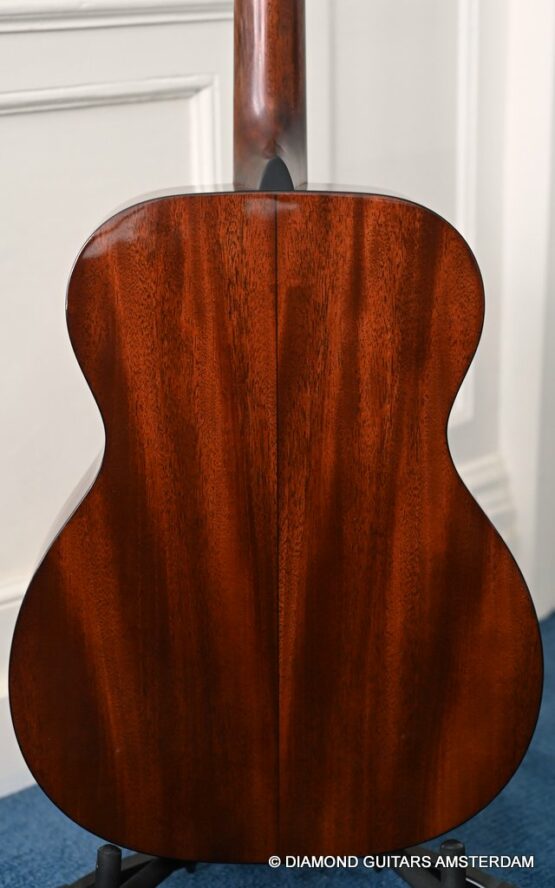 image of Martin Custom OM-18