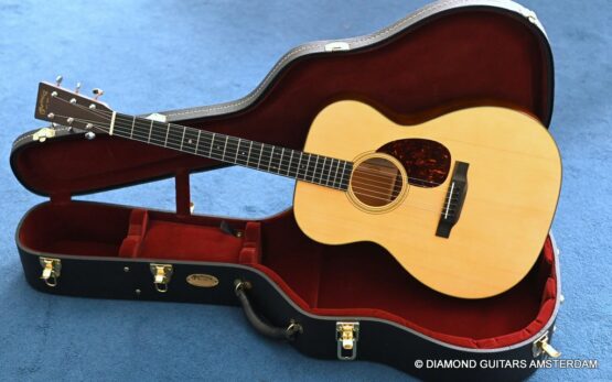 image of Martin Custom OM-18