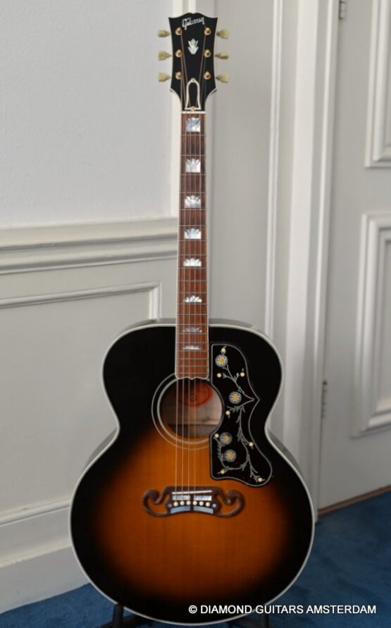 image of Gibson SJ-200 Vintage Sunburst