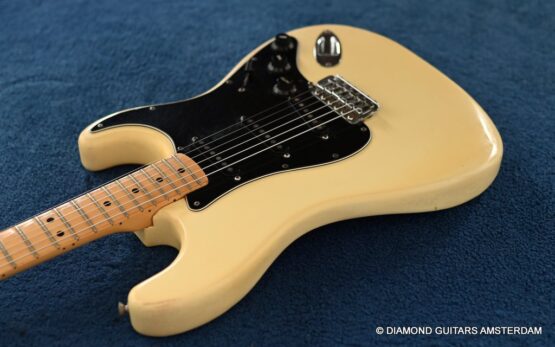 fender stratocaster