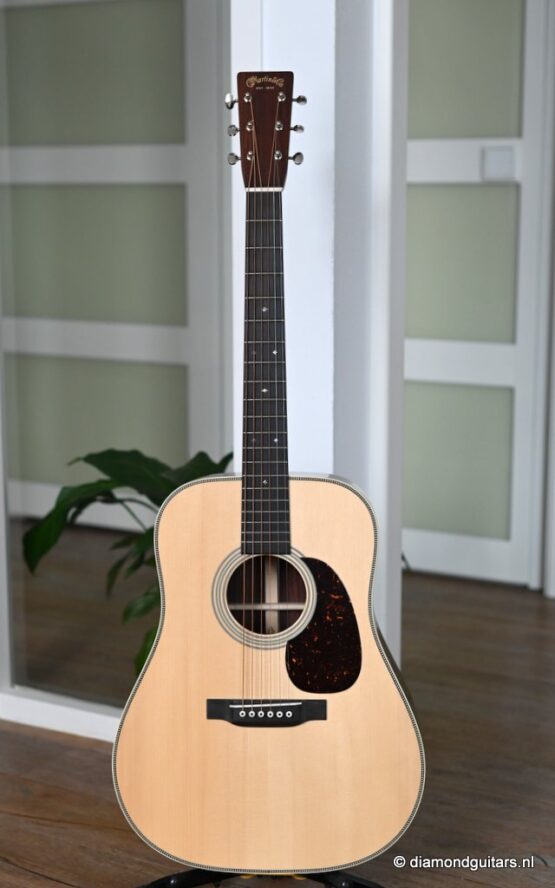 image of Martin Custom Shop D-28 1937
